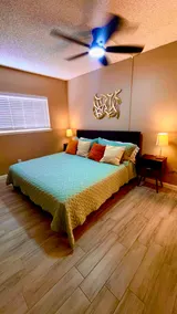 “Rare Find 2 Rooms 2 Baths 1 King 2 twins” - Image 2
