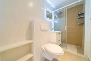 28 Grand Rocher Bright & quiet ground floor 4 BDR - Image 4