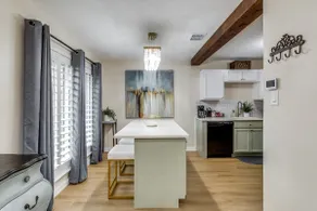 Charming 2 bedroom near Dallas Attractions! - Image 4