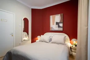 Red Diamond Elite -Spacious Ultra Central Apt - Image 3