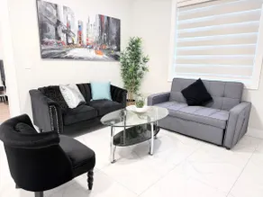 Modern 2 BR 2 Beds | 4m to Vancouver Airport YVR - Image 2
