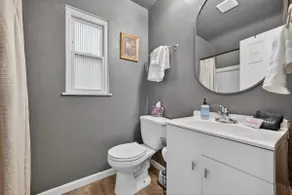 Updated 3br- Fiber Wi-Fi by Toledo Hospital & UT! - Image 5