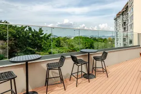 New apartment | Rooftop, pool | 5 min to the subway and airport - Image 4