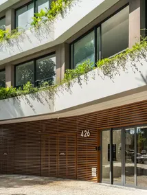 New apartment | Rooftop, pool | 5 min to the subway and airport - Image 3