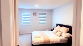 Savanna Breeze | Modern 3BR | Near YYC Airport - Image 3