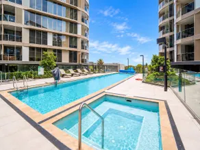 Sky-High City Views | Pools, Gym, Spa & King Bed - Image 3