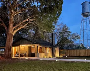 Cozy Western-Themed Getaway in Berlin, Georgia - Image 3