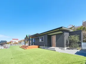 Large dogs welcome | With dog run, BBQ allowed | Private rental villa with ocean and sunset views - Image 2