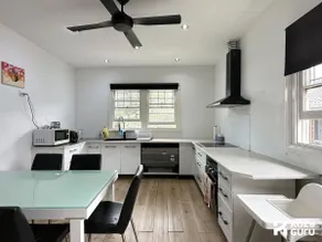 KozyGuru | Wyong | Cottage Close to Everything - Image 4