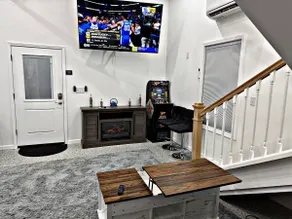 Cozy 2 Bedroom 1 1/2 Bath (Smart Toilet) No Pets - Image 5