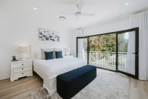 The Farm—Refined Country Retreat near Town Centre - Image 5