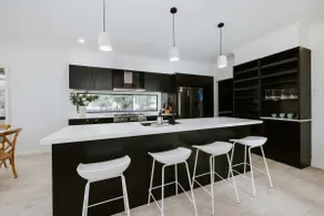 The Farm—Refined Country Retreat near Town Centre - Image 3