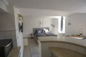 City Suite - Urban & stylish with Garage - Image 3