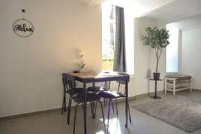 City Suite - Urban & stylish with Garage - Image 5