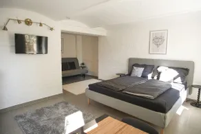 City Suite - Urban & stylish with Garage - Image 2