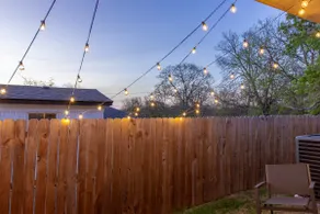 Cozy, Family-Friendly Home with fenced in yard - Image 3
