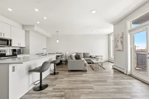 Bright Balcony Condo, Walk to International Ave - Image 5