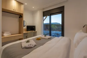 Notias-An Intimate Stay with Private Garden & Pool - Image 5
