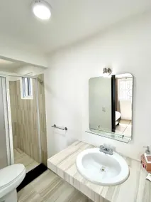 Nice NEW apartment near the boulevard - Image 5