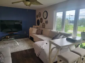 Bright, Comfortable Stay for Families & Groups - Image 3