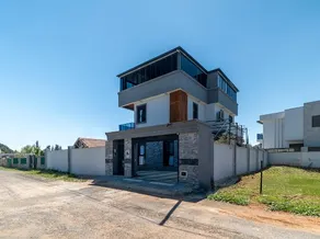 Zirve Premium - Luxury Vacation Villa with Private Pool HEATED POOL - Image 4