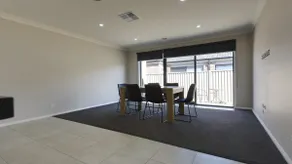 Red Robin | Modern Winter Valley Retreat - Image 4