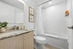 Modern 1BR Suite Steps to Subway City Views - Image 5