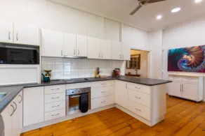 Serendipity - by the CBD, Garden Parks and Glennie - Image 5