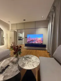 8D | studio room - Image 2