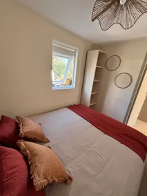 Air-conditioned chalet with large terrace for 6 people - Image 5
