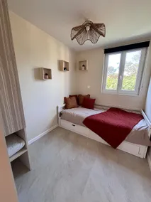 Air-conditioned chalet with large terrace for 6 people - Image 3
