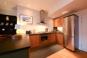 MR2 - Charming 1 Bed Apartment, Munster Village - by Short Stories London - Image 3