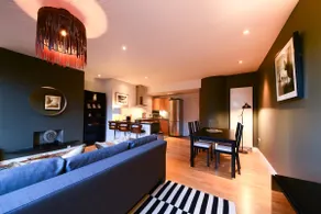 MR2 - Charming 1 Bed Apartment, Munster Village - by Short Stories London - Image 5