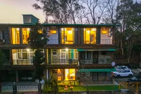 Suite - 2, Scenic suite at the Naukuchiatal Lake - Image 2
