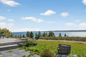 Beautiful Oceanfront Cottage - Image 5