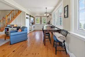 Beautiful Oceanfront Cottage - Image 3