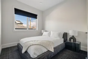 Urban Oasis | Lux 2 Bed | Garage | Min to DT - Image 5