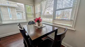 Bloom Bungalow |Central |Parking |5 min to Falls - Image 5