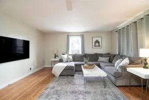 Come stay with us at Our Family Air B & B - Image 4