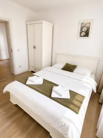 Modern apartment in a new building + private parking - Image 5
