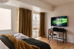 Guestly Homes - Central Smart Studio - Image 2