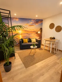 77 Lisbon Design Apartment near Airport - Image 5