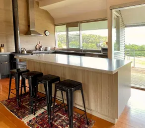 Rustic Off-Grid Farmhouse Escape - Pet Friendly - Image 2