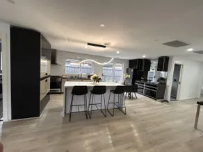 Beautiful 4 bedroom for short or long term stay! - Image 4