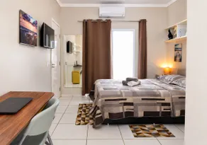 Fully renovated apartment | Air conditioning, parking space, and 5 min from CNP - Image 2