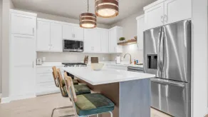 The Golden Hour - Lux | Downtown | Sleeps 4 | 2BR - Image 5