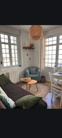Sea view balcony ·Cosy ·Beach steps away ·4 guests - Image 3