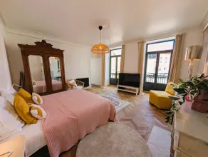 At Flader's, 1-room apartment (35 m²), historic center - Image 4