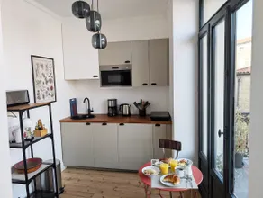 At Flader's, 1-room apartment (35 m²), historic center - Image 5