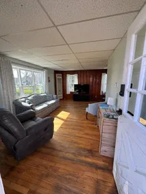 The Cottage on 13 - Image 2